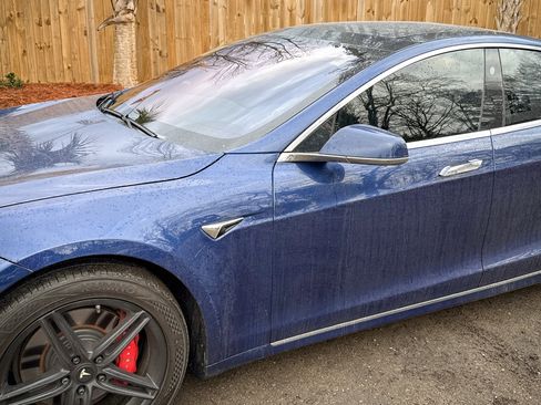 Used 2017 Tesla Model S P100D image 4