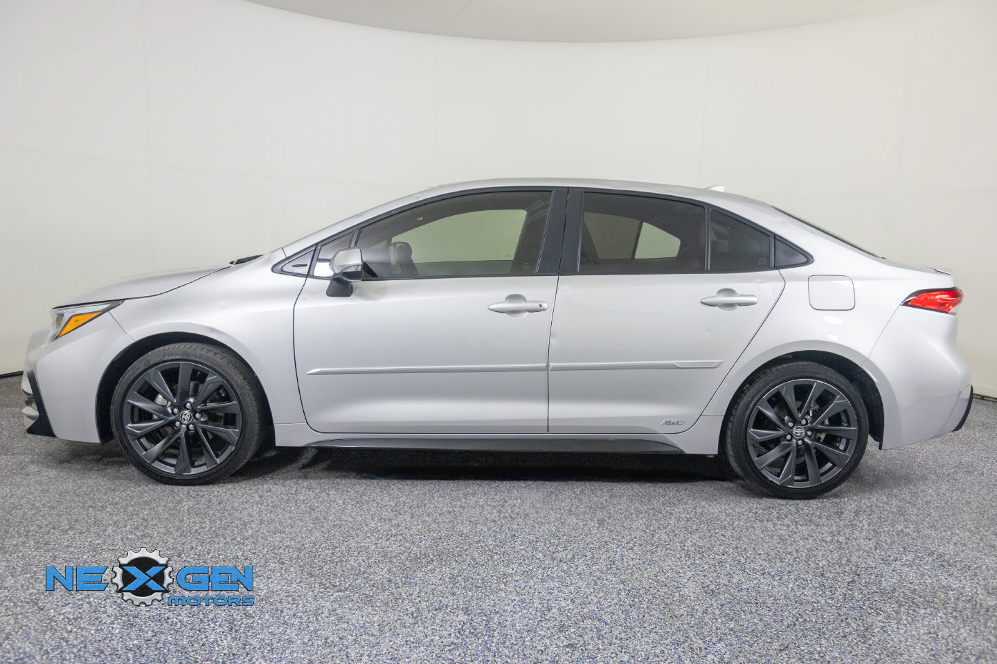Used 2023 Toyota Corolla SE AWD/4WD image 27