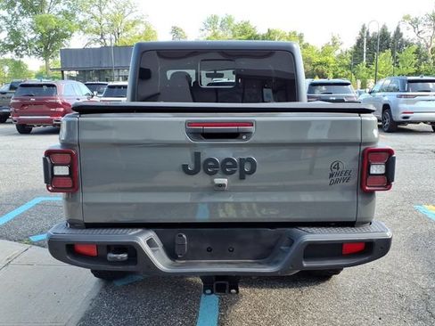 Used 2021 Jeep Gladiator Sport AWD/4WD image 7