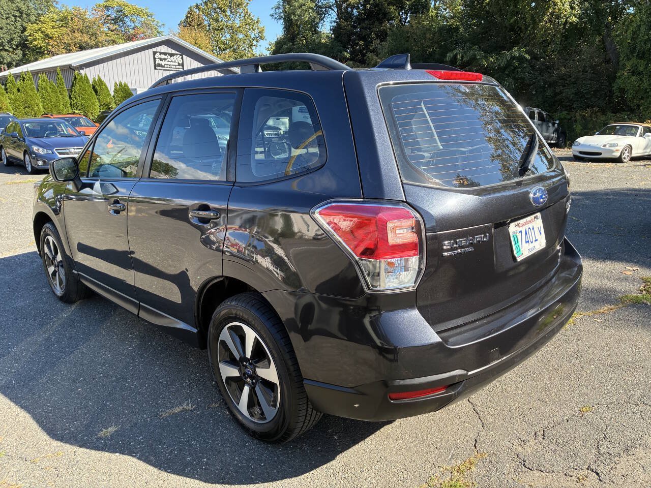 Used 2017 Subaru Forester 2.5i w/ Alloy Wheel Package AWD/4WD image 3