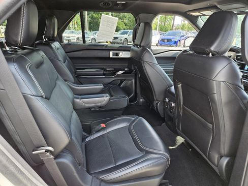 Used 2021 Ford Explorer ST w/ Equipment Group 401A AWD/4WD image 19