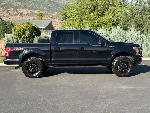 Used 2018 Ford F150 XLT w/ Equipment Group 302A Luxury AWD/4WD image 8