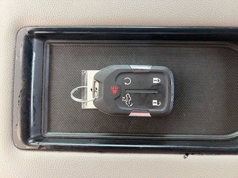 Used 2019 GMC Sierra 1500 SLT RWD image 25