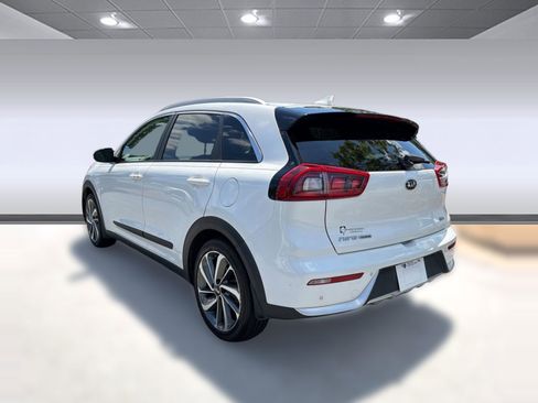 Used 2018 Kia Niro Touring FWD image 3