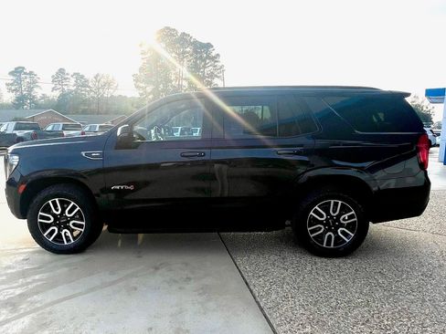 Used 2023 GMC Yukon AT4 w/ Max Trailering Package image 4