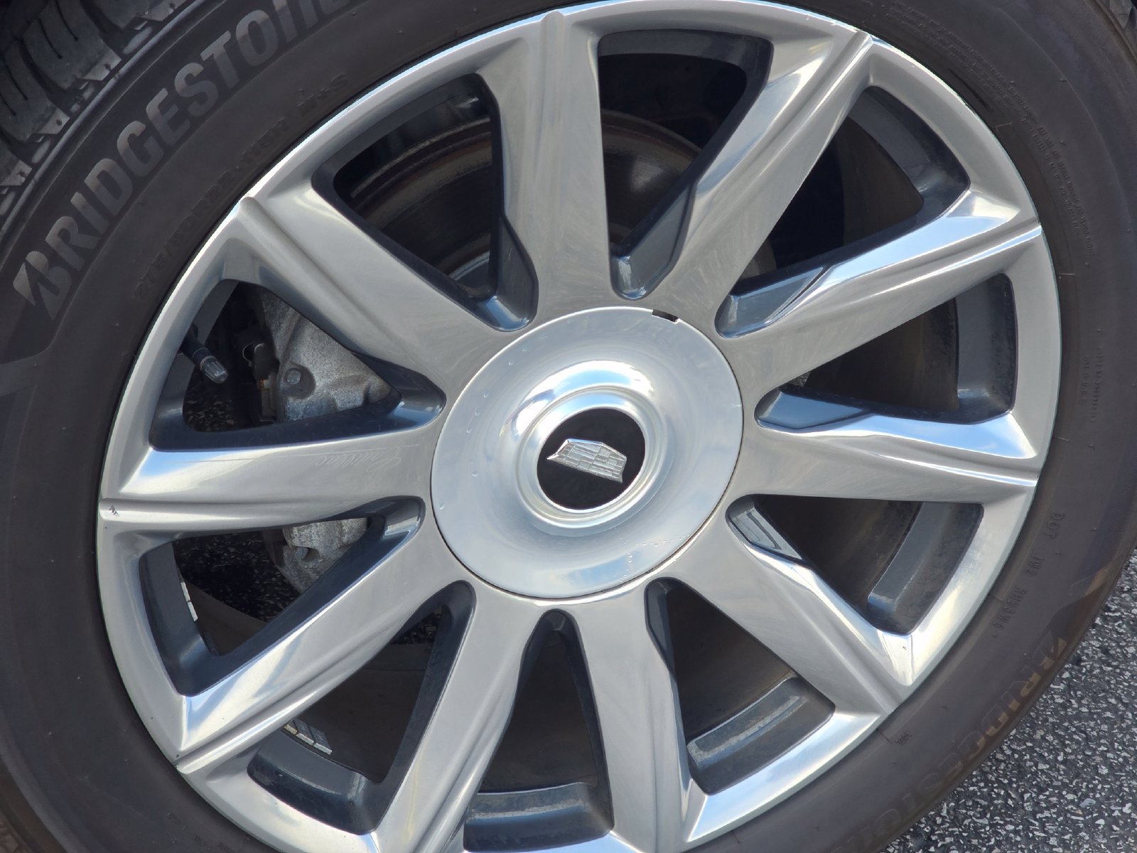 Used 2023 Cadillac Escalade ESV Premium Luxury Platinum w/ LPO, Floor Liner Package AWD/4WD image 14