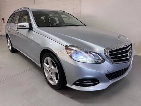 Used 2014 Mercedes-Benz E 350 4MATIC Wagon image 1