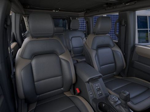 New 2025 Ford Bronco Big Bend w/ Black Diamond Package image 11