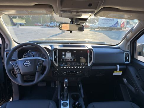 New 2026 Nissan Frontier SV w/ SV Convenience Package image 28
