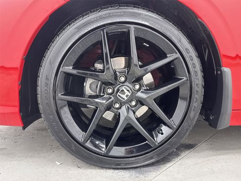 Used 2025 Honda Civic Sport image 10