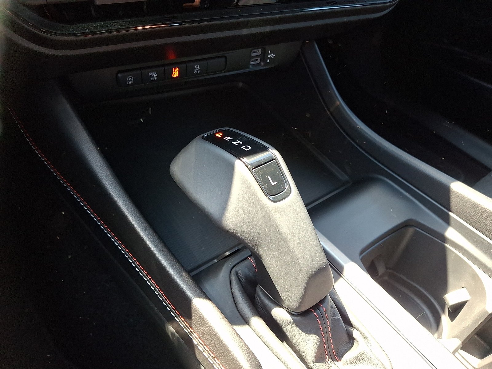 New 2026 Dodge Charger R/T w/ Driver Convenience Group AWD/4WD image 14
