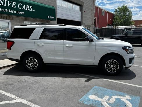 Used 2022 Ford Expedition XL AWD/4WD image 8