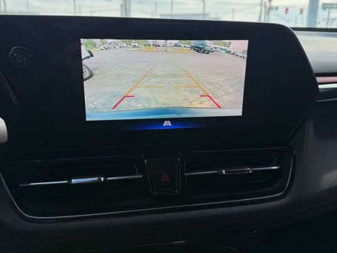 Used 2025 Chevrolet TrailBlazer RS w/ Convenience Package FWD image 17