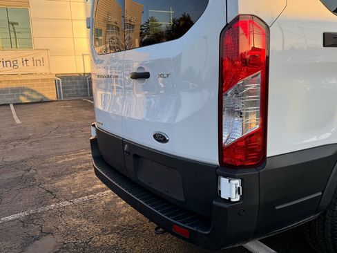 Used 2023 Ford Transit 350 XLT RWD image 12
