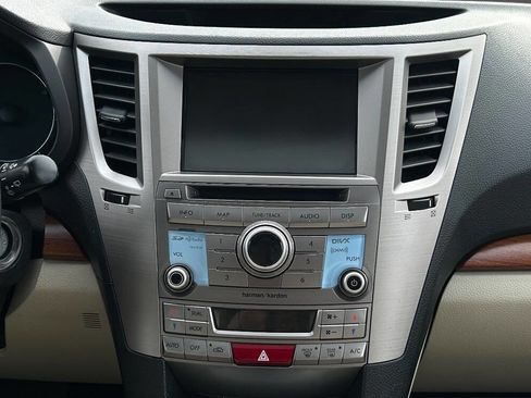 Used 2013 Subaru Outback 3.6R Limited image 14