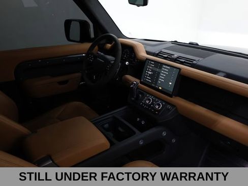 Used 2023 Land Rover Defender 90 V8 AWD/4WD image 18