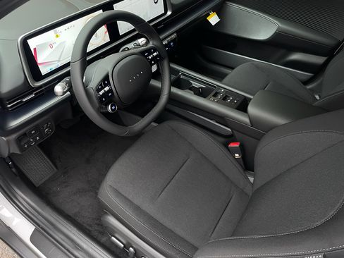 New 2025 Hyundai Ioniq 6 SE image 12