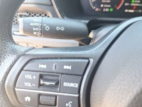 Used 2024 Honda CR-V LX image 12