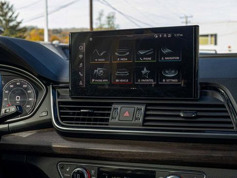 Used 2025 Audi Q5 2.0T Premium image 21