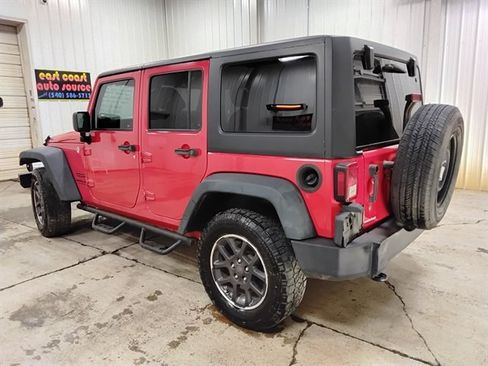 Used 2015 Jeep Wrangler Unlimited Sport image 6