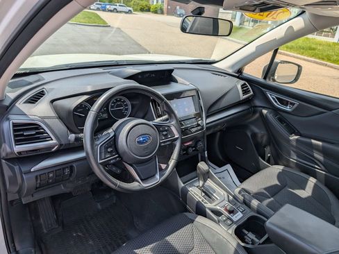 Used 2023 Subaru Forester Premium AWD/4WD image 18