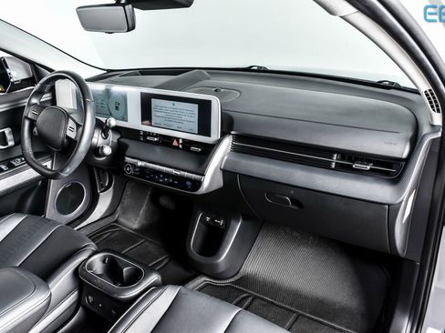 Used 2024 Hyundai Ioniq 5 Limited image 22