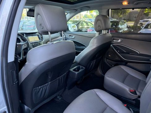 Used 2017 Hyundai Santa Fe Limited FWD image 25