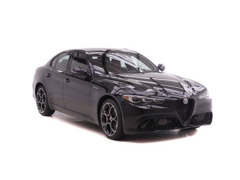 New 2026 Alfa Romeo Giulia AWD image 2