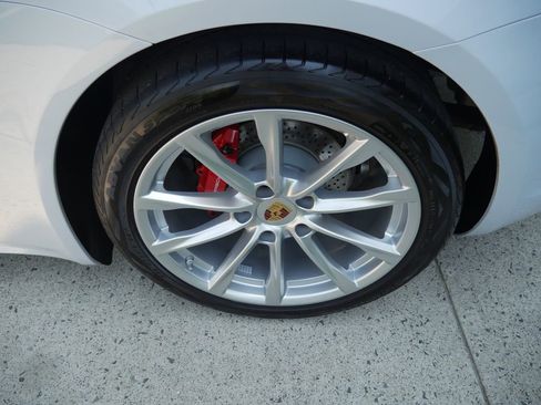 Certified 2024 Porsche 718 Cayman S RWD image 14