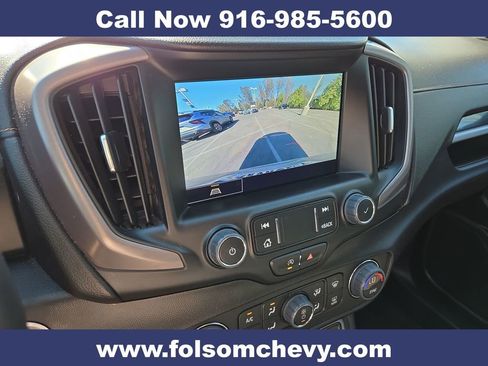 Used 2024 GMC Terrain AT4 image 17
