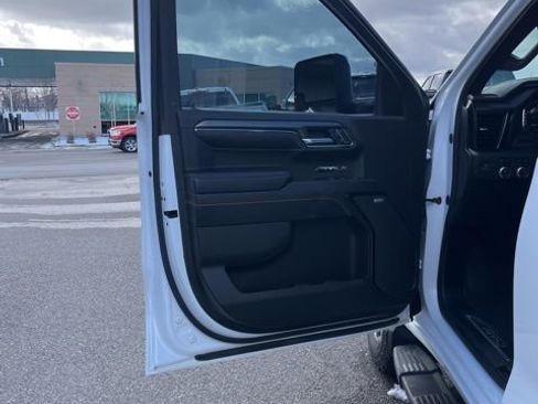 Used 2024 GMC Sierra 1500 AT4 image 31