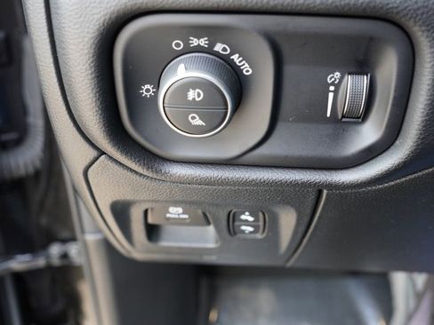 Used 2024 RAM 1500 Big Horn image 22