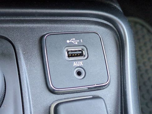 Used 2020 Jeep Compass Trailhawk image 20