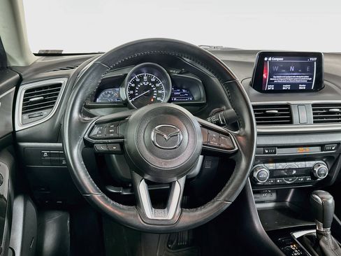 Used 2018 MAZDA MAZDA3 Touring FWD image 18