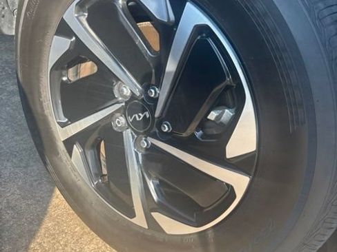 Certified 2023 Kia Sportage LX AWD/4WD image 4