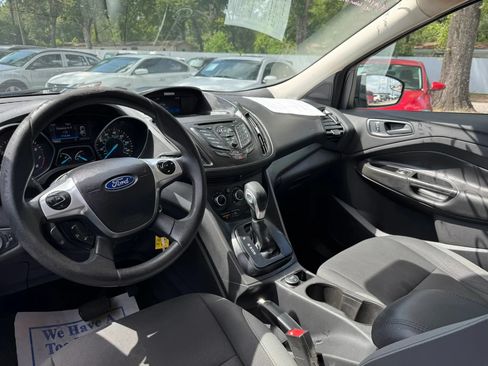 Used 2016 Ford Escape S FWD image 12