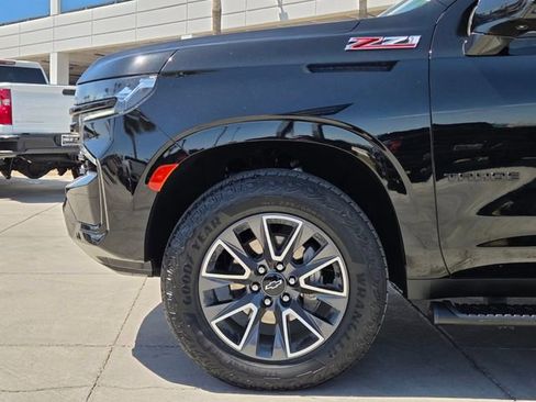 Certified 2024 Chevrolet Tahoe Z71 w/ Luxury Package AWD/4WD image 9