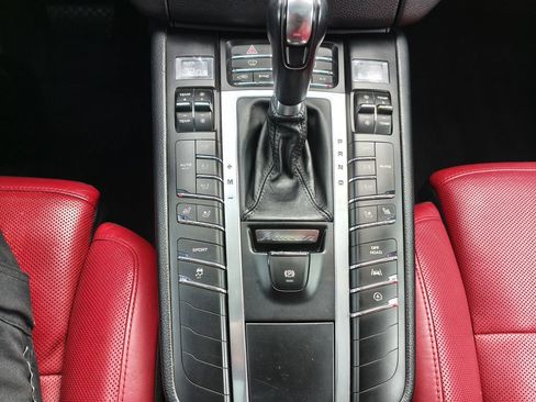 Used 2017 Porsche Macan S AWD/4WD image 28