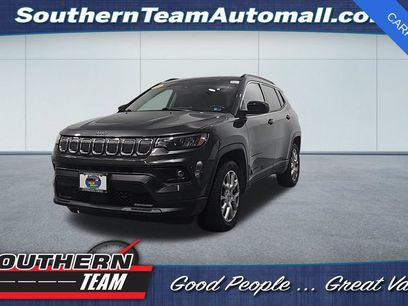 Used 2022 Jeep Compass Latitude w/ Mopar Graphics Package