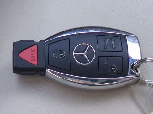 Used 2016 Mercedes-Benz SLK 300 image 36