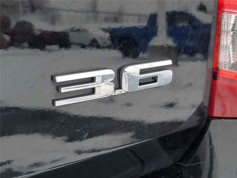 Used 2015 Cadillac SRX Premium image 8