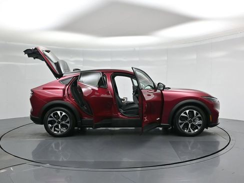 Certified 2025 Ford Mustang Mach-E Select image 5