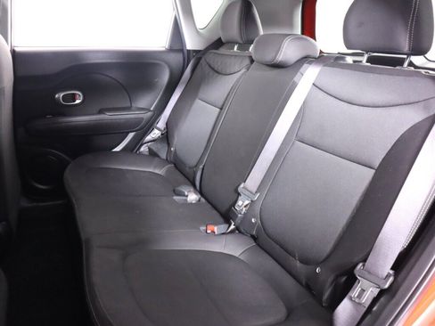 Used 2019 Kia Soul FWD image 29