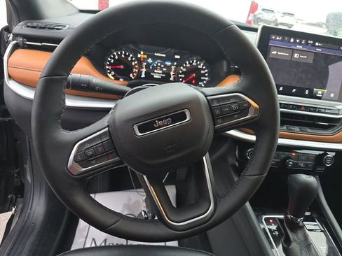 Used 2024 Jeep Compass Limited AWD/4WD image 5