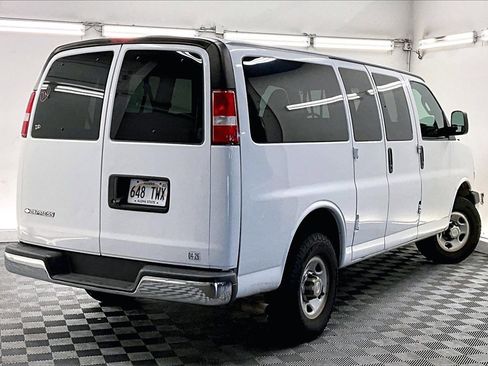 Used 2020 Chevrolet Express 2500 LT w/ LT Preferred Equipment Group image 11