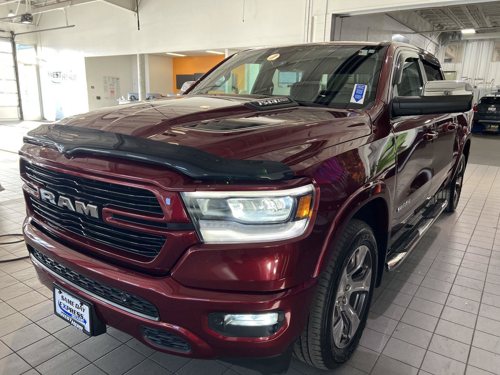 Used 2019 RAM 1500 Laramie AWD/4WD image 4