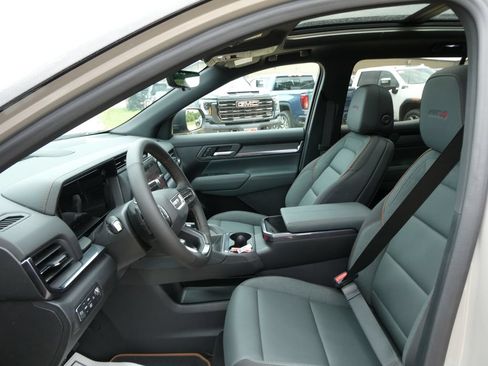 New 2026 GMC Terrain AT4 w/ Convenience Package III AWD/4WD image 17