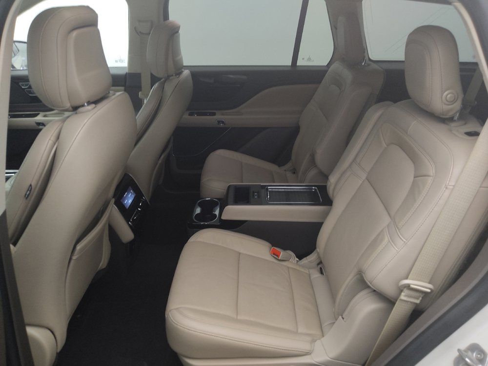 Used 2020 Lincoln Aviator Reserve w/ Equipment Group 201A RWD image 18