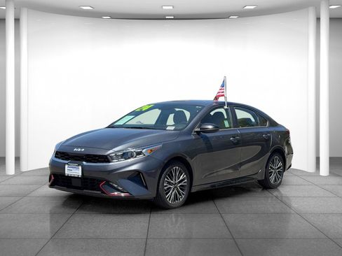 Used 2024 Kia Forte GT-Line FWD image 2