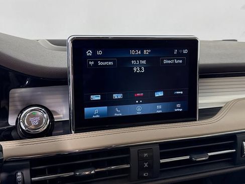Used 2022 Lincoln Corsair AWD w/ Equipment Group 101A image 15